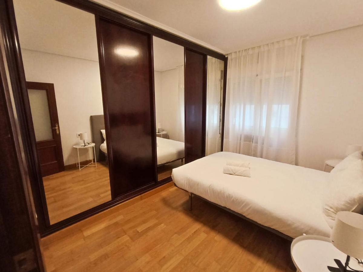 Apartamento Tito Oviedo 621A Exteriör bild